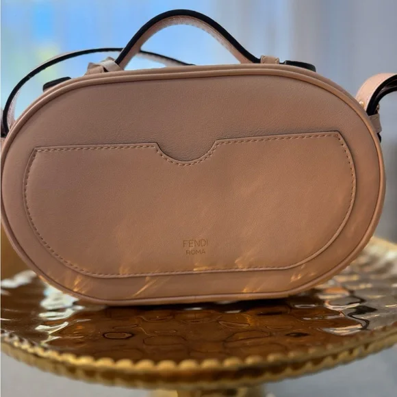 Fendi Like-New With Tags O’Clock nude camera bag purchased @ Saks NYC for $1900+ - Picture 6 of 14